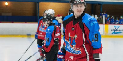 2017. gada 16. decembrī  Jelgavas Ledus hallē notika labdarības hokeja spēle “Uzbur svētku prieku”, kuru aizvadija HK “Zemgale/LLU” un Jelgavas Ledus sporta skolas (JLSS) apvienotā komanda pret Zemgales Amatieru hokeja līgas (ZAHL) izlases komandu.