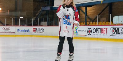 2017. gada 16. decembrī  Jelgavas Ledus hallē notika labdarības hokeja spēle “Uzbur svētku prieku”, kuru aizvadija HK “Zemgale/LLU” un Jelgavas Ledus sporta skolas (JLSS) apvienotā komanda pret Zemgales Amatieru hokeja līgas (ZAHL) izlases komandu.