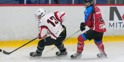 Latvijas bērnu un jauniešu čempionāta spēle starp "JLSS U18" un "Valmieras HK" Jelgavas ledus hallē Jelgavā 2018. gada 13. janvārī.