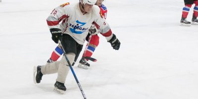 ZAHL MIX čempionāta spēle starp veterānu komandu “Zemgale” un amatieru komandu “Bokova” Jelgavas ledus hallē 2018. gada 20. janvārī.