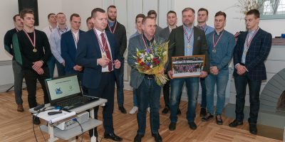 "Zemgale/LLU" vizīte LLU 29.03.2018. HK “Zemgale/LLU” komanda un vadība apmeklē Latvijas Lauksaimniecības universitāti, kur tiekas ar mācībspēkiem, aizvadot ļoti patīkamu pēcpusdienu.