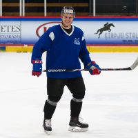 Krievijas hokeja izlases galvenais treneris Oļegs Znaroks, aizvada treniņu ar HK "Zemgale/LLU" spēlētājiem Jelgavas ledus hallē, 2018. gada 19. oktobrī.