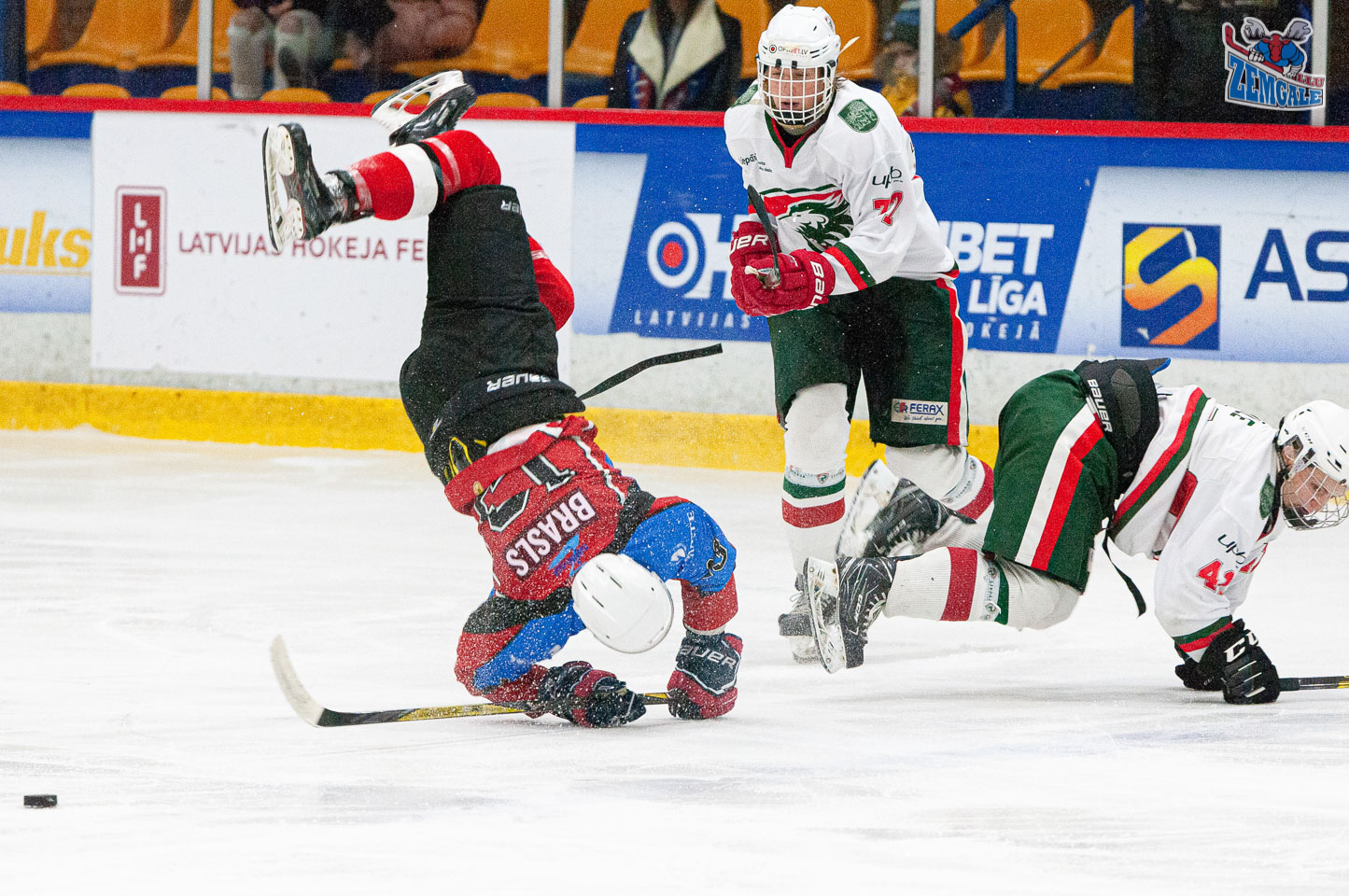 Jaunatnes attīstības hokeja līgas (JAHL) regulārā čempionāta spēle starp “Zemgale Juniors” un “Liepāja SSS” Jelgavas ledus hallē 2020. gada 19. janvārī. | Foto: Ruslans Antropovs / rusantro.com
